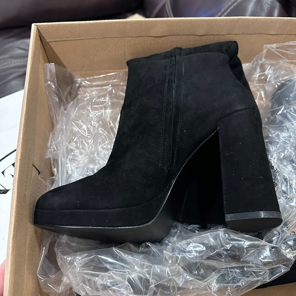 Size 8/Brand New in Box (Chestnut & Black) - Picture 14 of 16